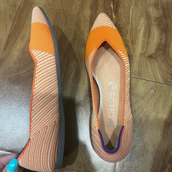 NWOT Rothys orange pointed toe flats - Picture 3 of 5